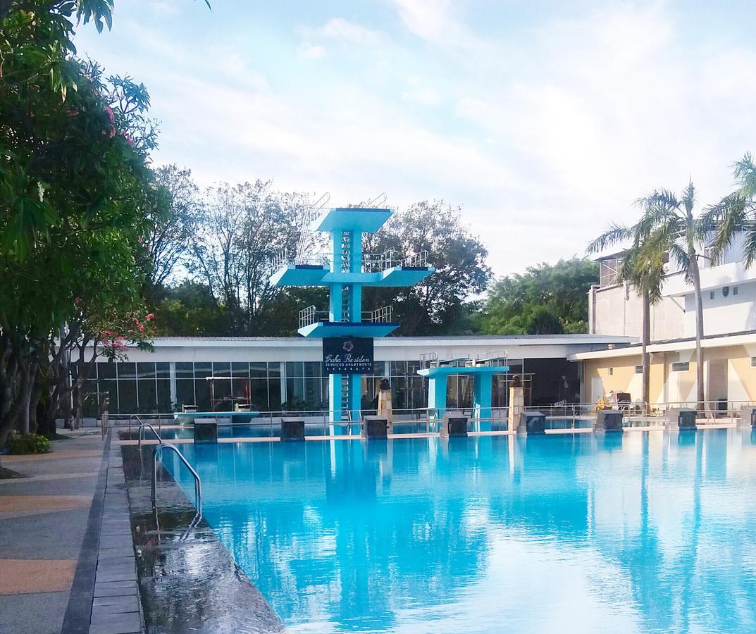 Whiz Prime Hotel Darmo Harapan Surabaya Eksteriør bilde