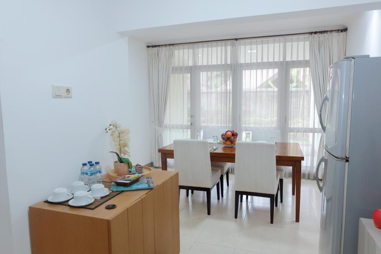 Whiz Prime Hotel Darmo Harapan Surabaya Eksteriør bilde